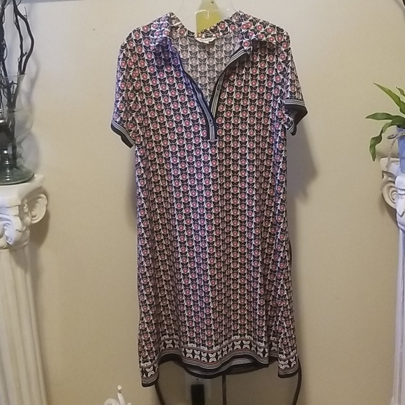 Dress - Picture 1 of 4